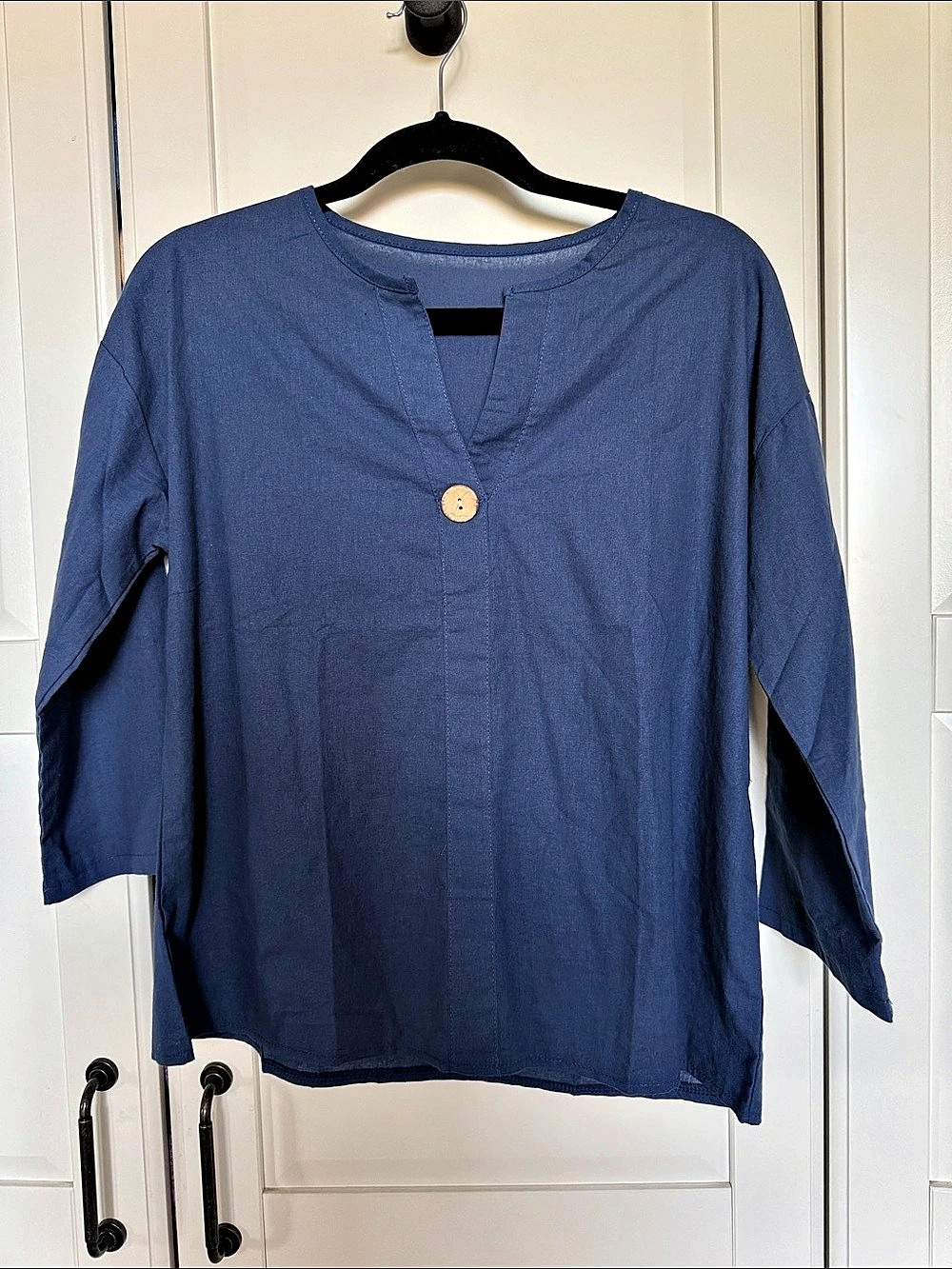 Linen Tunic Top in Blue Size Medium Like New